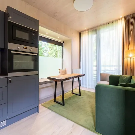 Woodland Hideaway For Two