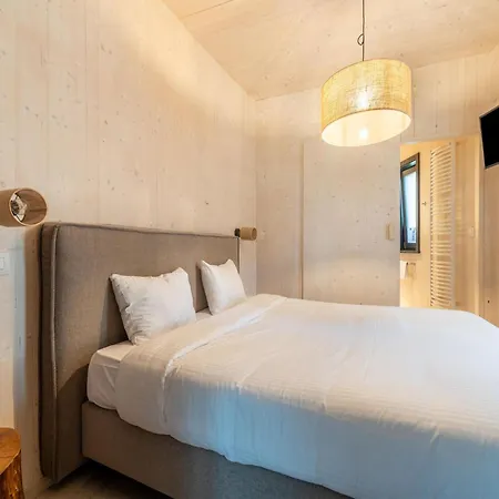 Woodland Hideaway For Two